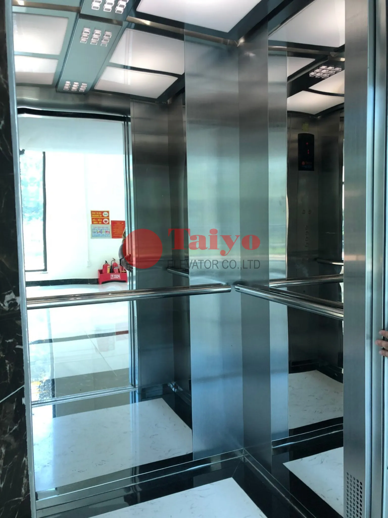 INOX cao cấp sử dụng làm cabin trong thang máy Taiyo Việt Nam 1