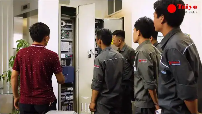 Cách vận hành thang máy an toàn mùa mưa bão