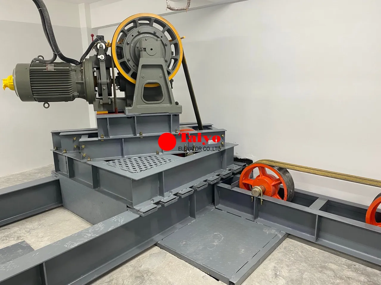 Hình ảnh động cơ có hộp số